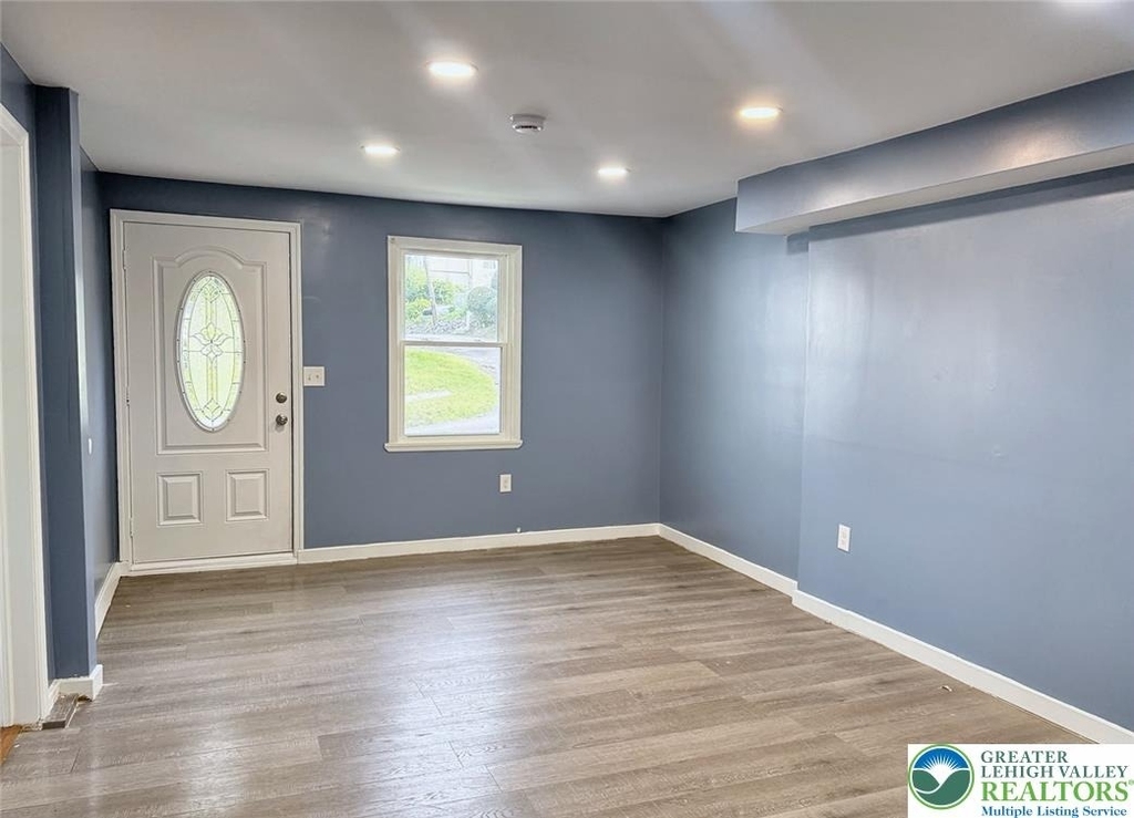 414 15th Avenue - Photo 1