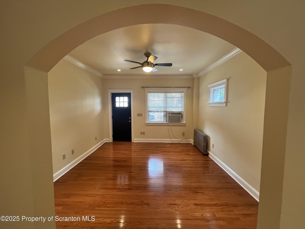 956 Meade Avenue - Photo 0