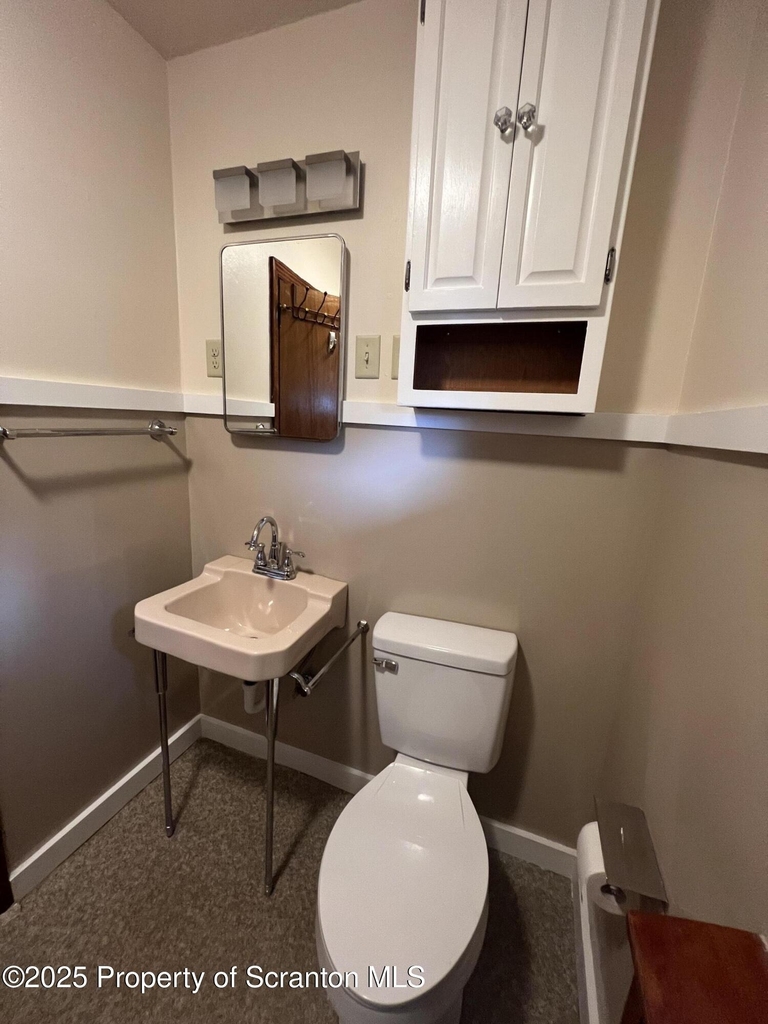 956 Meade Avenue - Photo 6