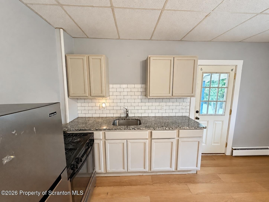 825 Main Street - Photo 5