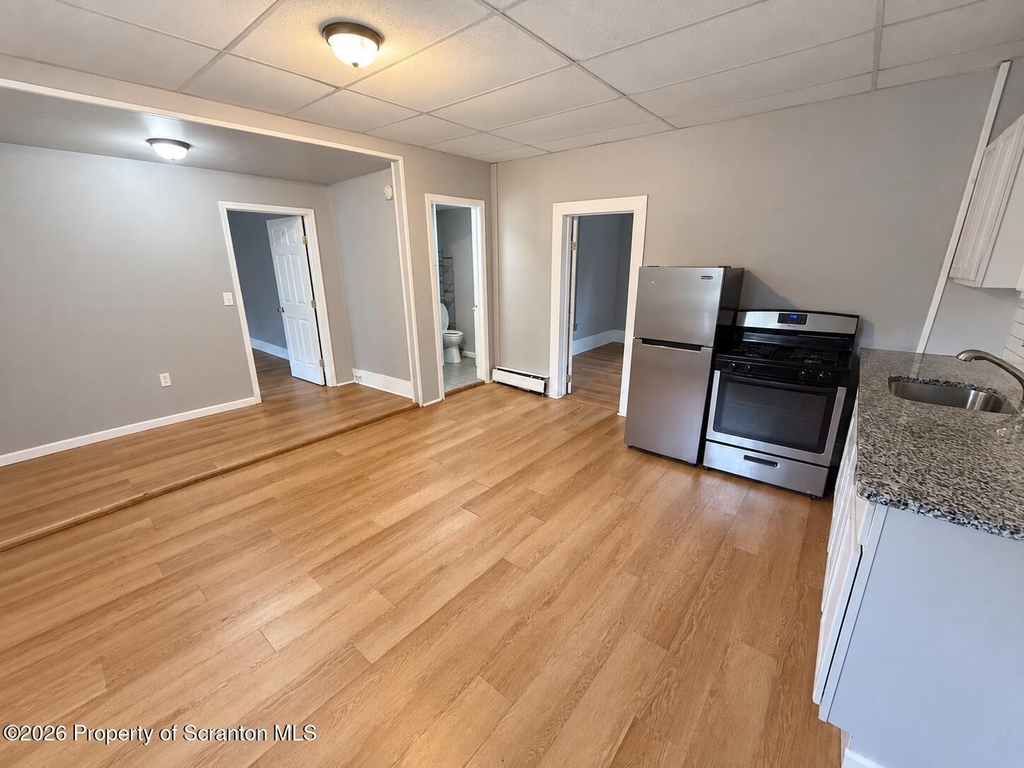825 Main Street - Photo 3