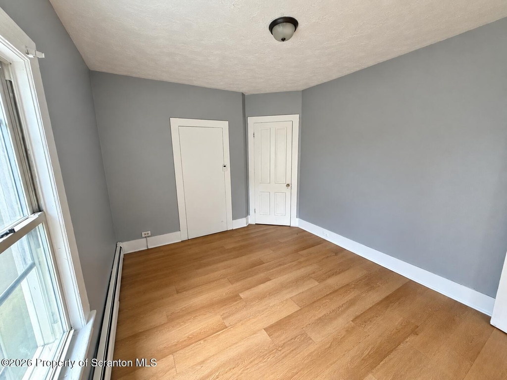 825 Main Street - Photo 11