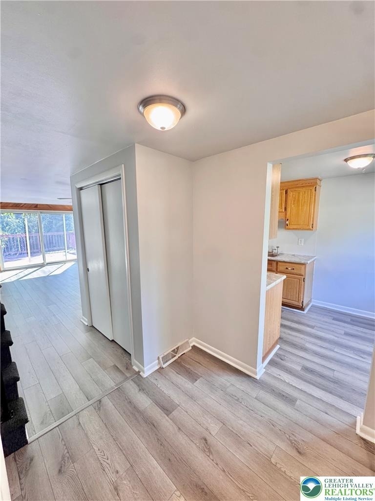 7321 E Hillcrest Lane - Photo 2