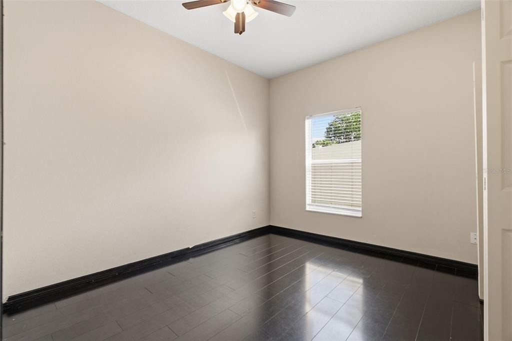 2115 Salem Avenue N - Photo 13