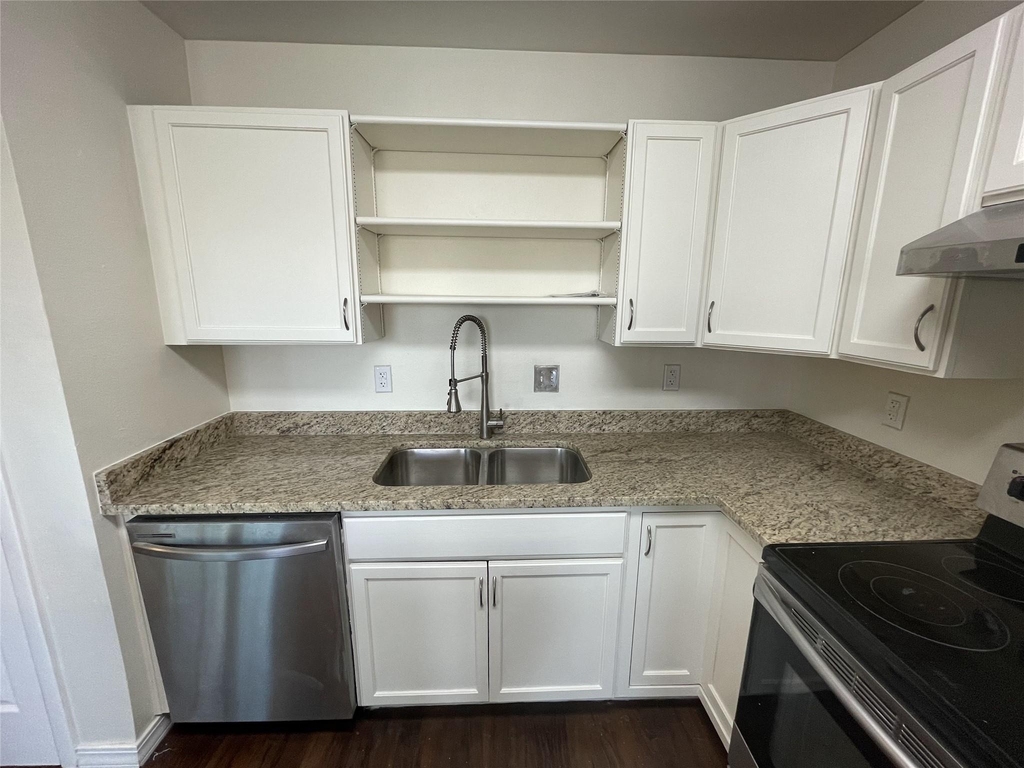 2915 Garden Lane - Photo 5