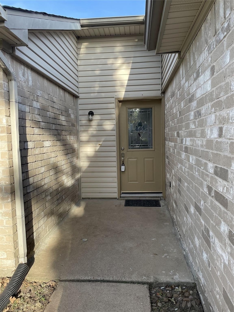 2915 Garden Lane - Photo 1