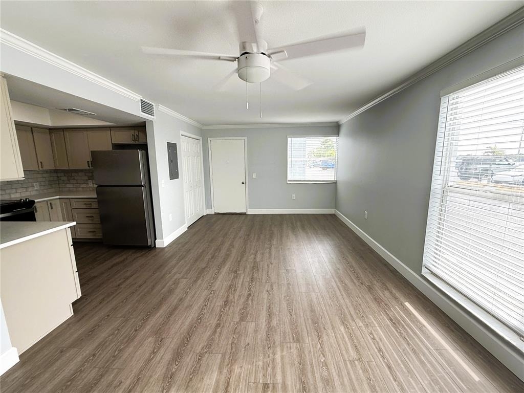 1859 Shore Drive S - Photo 6