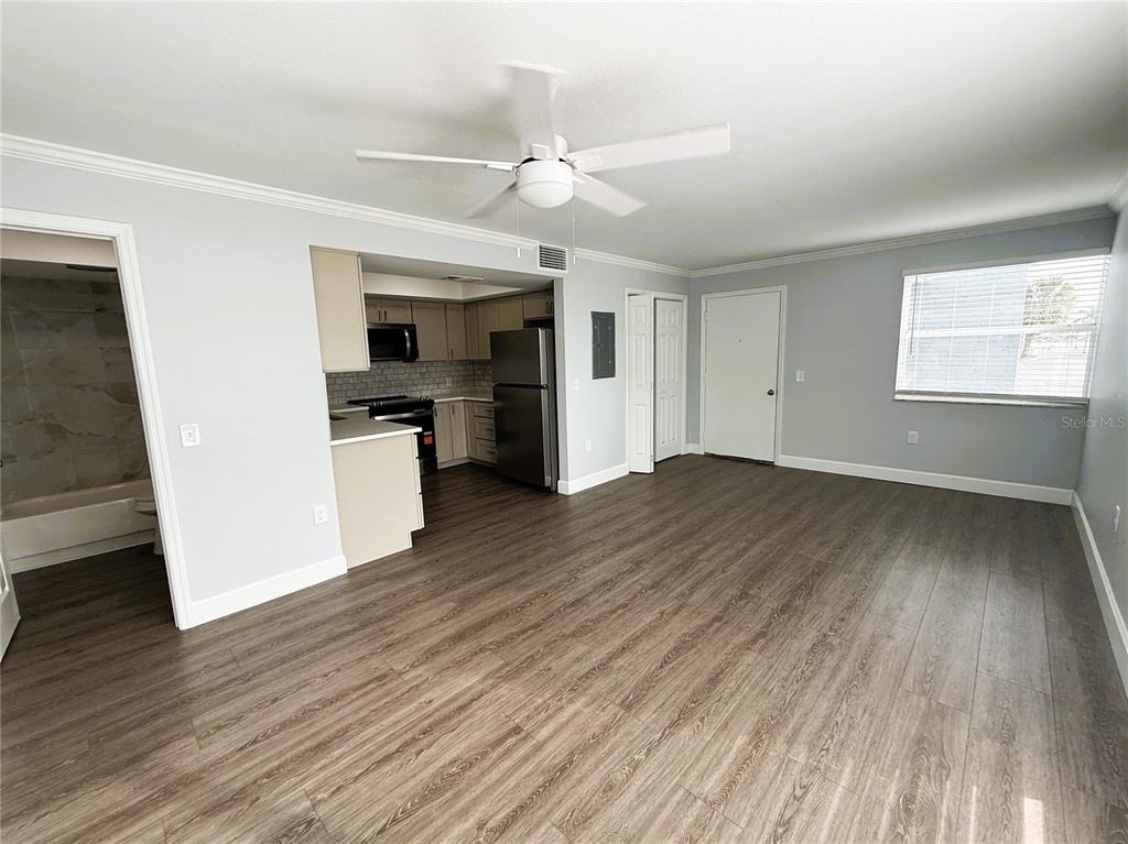 1859 Shore Drive S - Photo 4