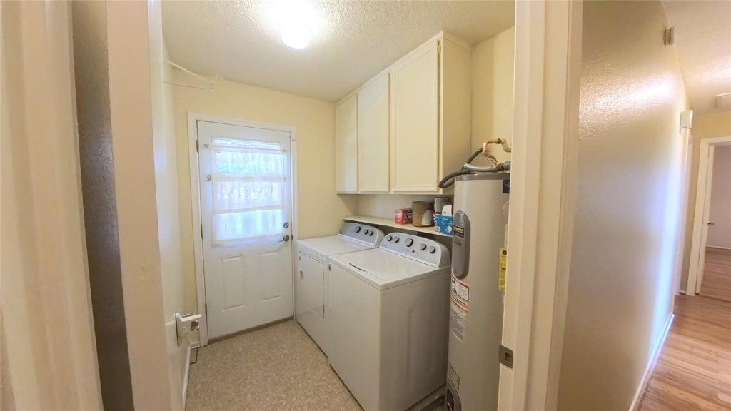 1115 Newport Boulevard - Photo 19
