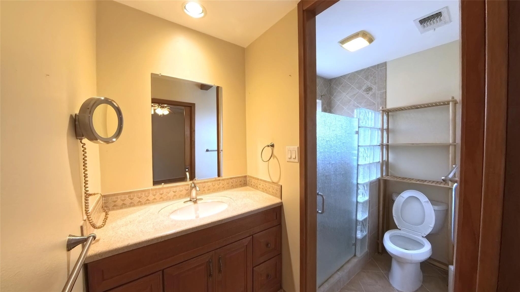 1115 Newport Boulevard - Photo 12