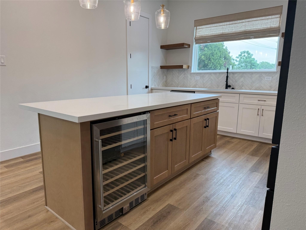 1611 Erin Street - Photo 3