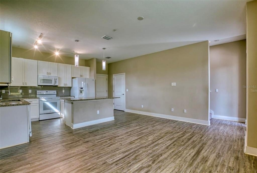 1801 Houston Street - Photo 8