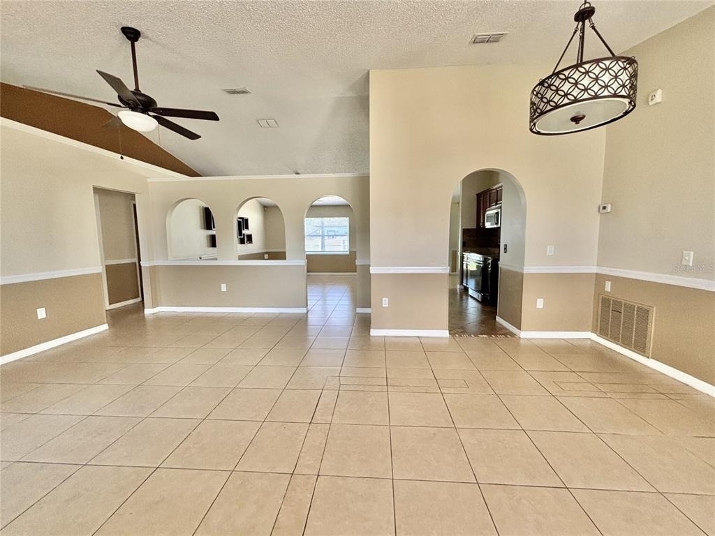 913 Nancy Court - Photo 2