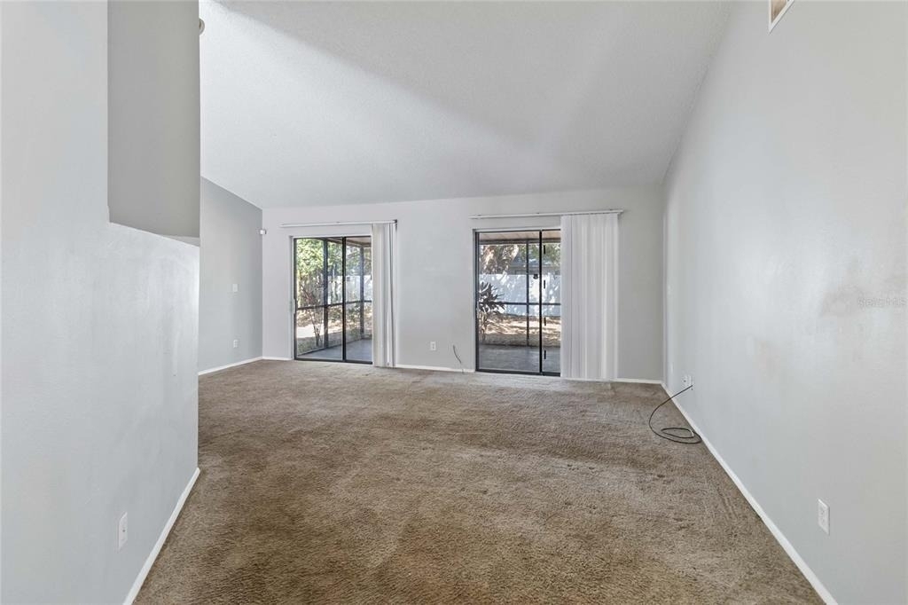 218 Cranbrook Drive - Photo 2