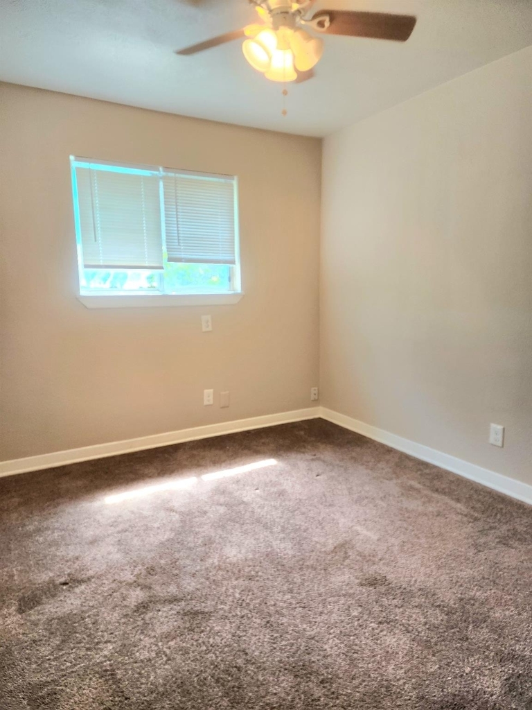 7721 Bigwood Street - Photo 6