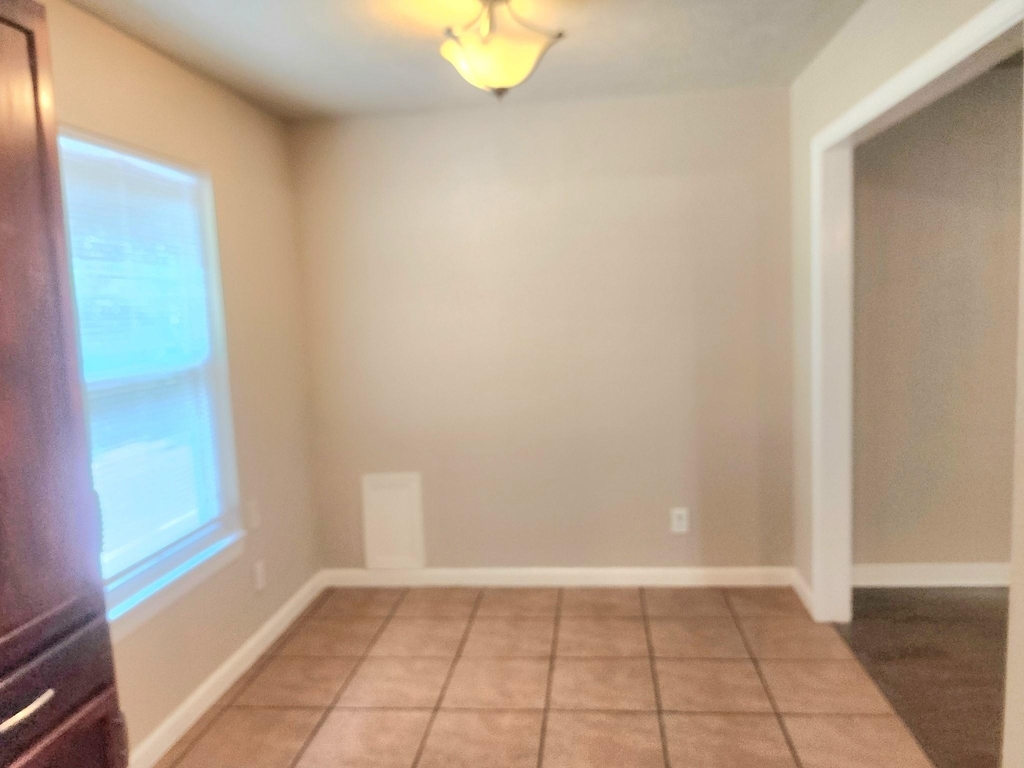 7721 Bigwood Street - Photo 3