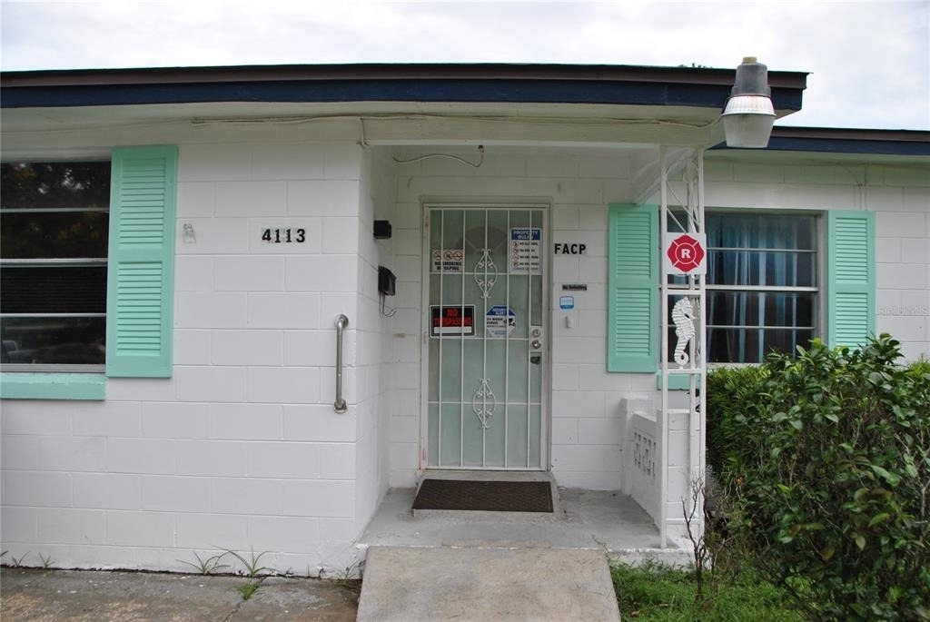 4113 Seybold Avenue - Photo 1