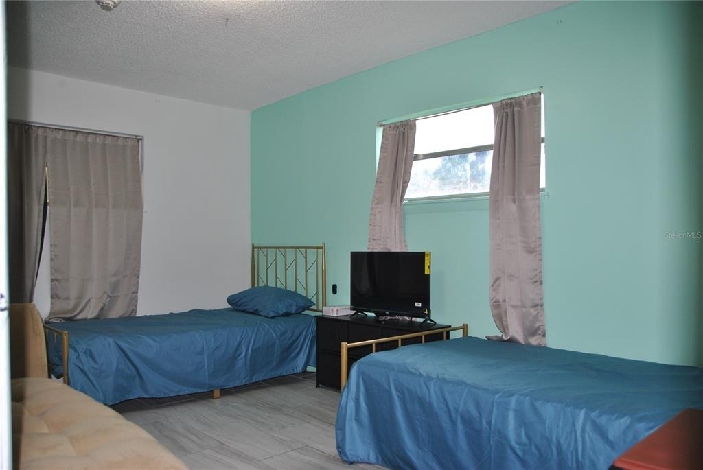 4113 Seybold Avenue - Photo 6
