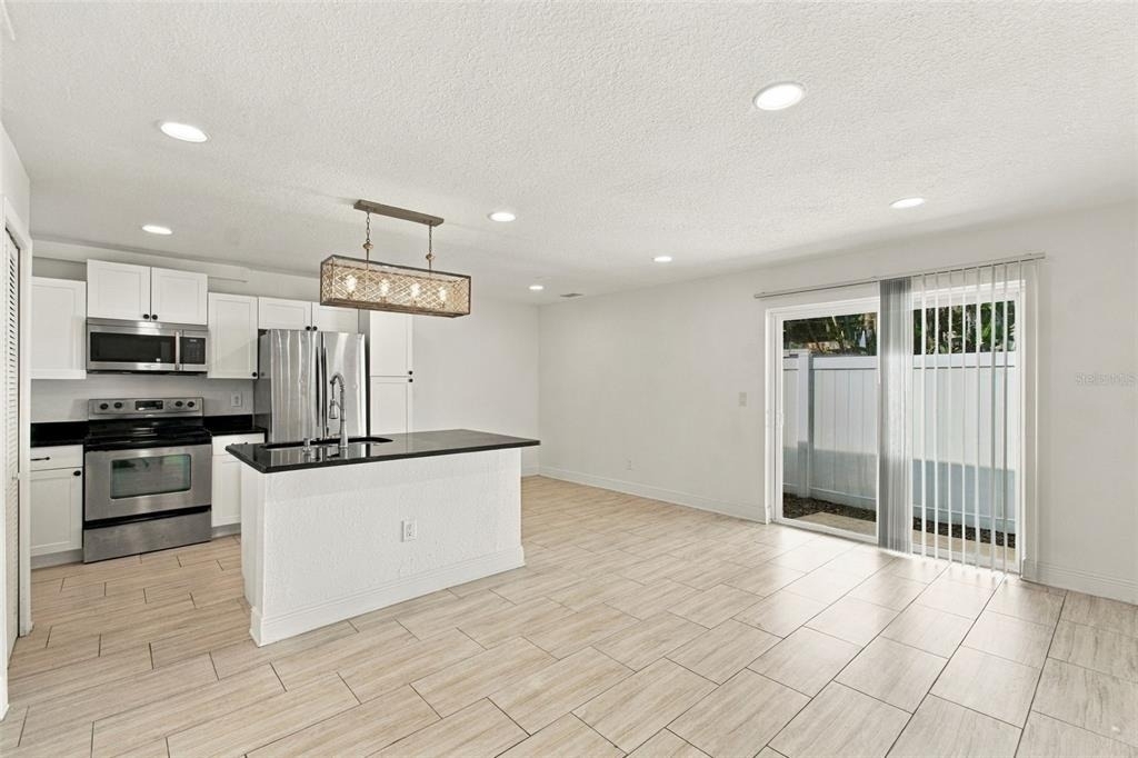 1319 E South Street - Photo 9