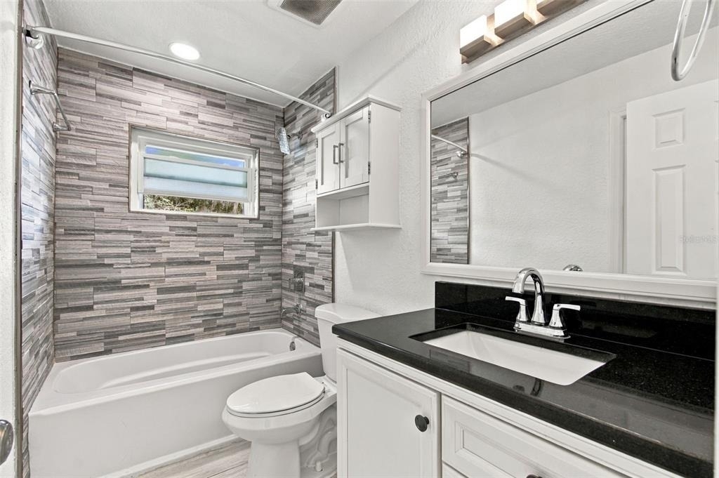 1319 E South Street - Photo 15