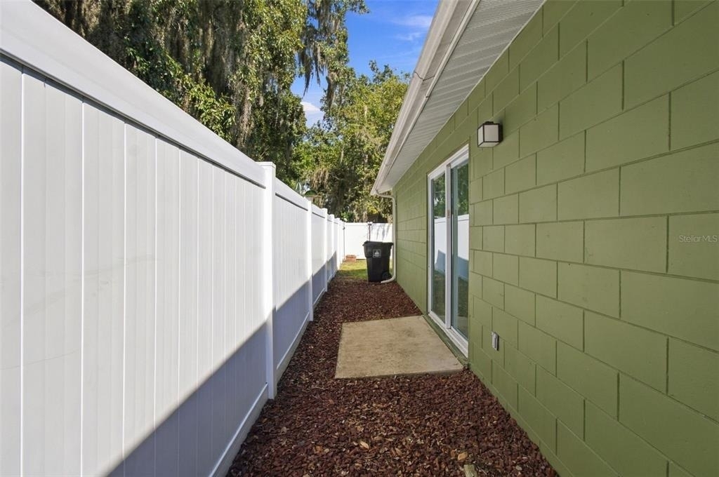 1319 E South Street - Photo 22