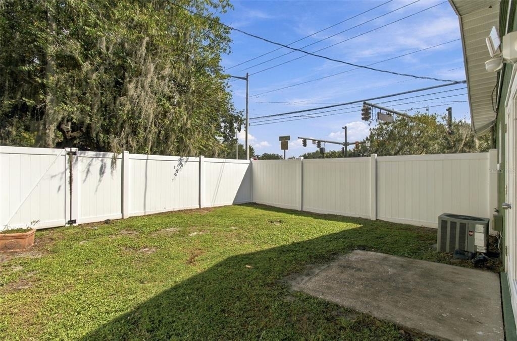 1319 E South Street - Photo 23