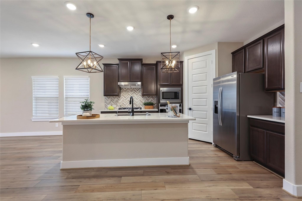 2013 Woodland Pine Court - Photo 2