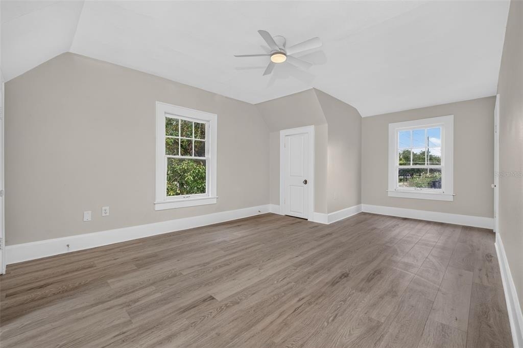 1201 Oakhill Street - Photo 10