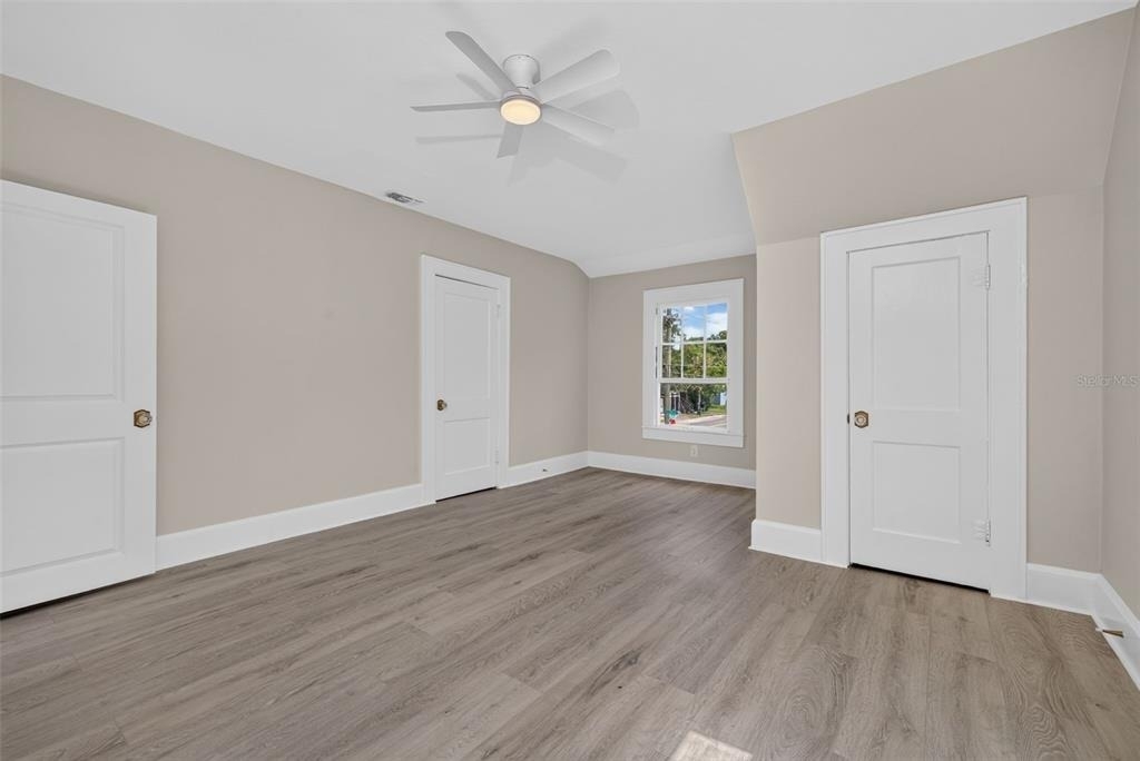 1201 Oakhill Street - Photo 17