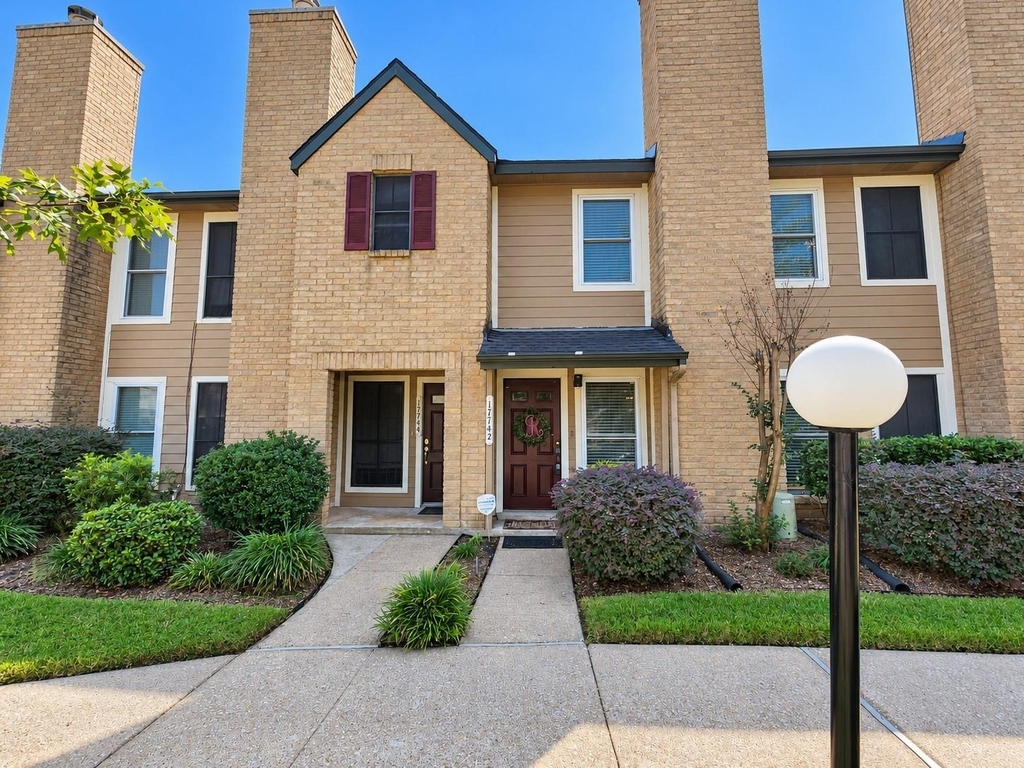 17742 Kings Park Lane - Photo 0