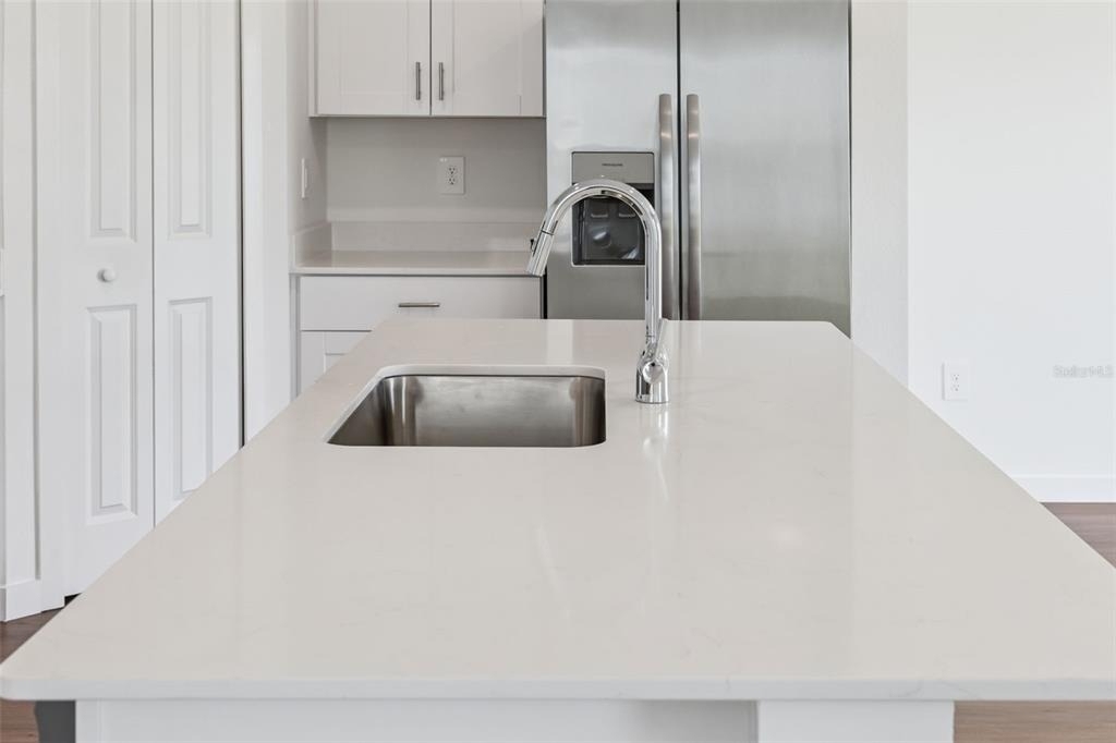 4444 Sw 80th Place - Photo 4