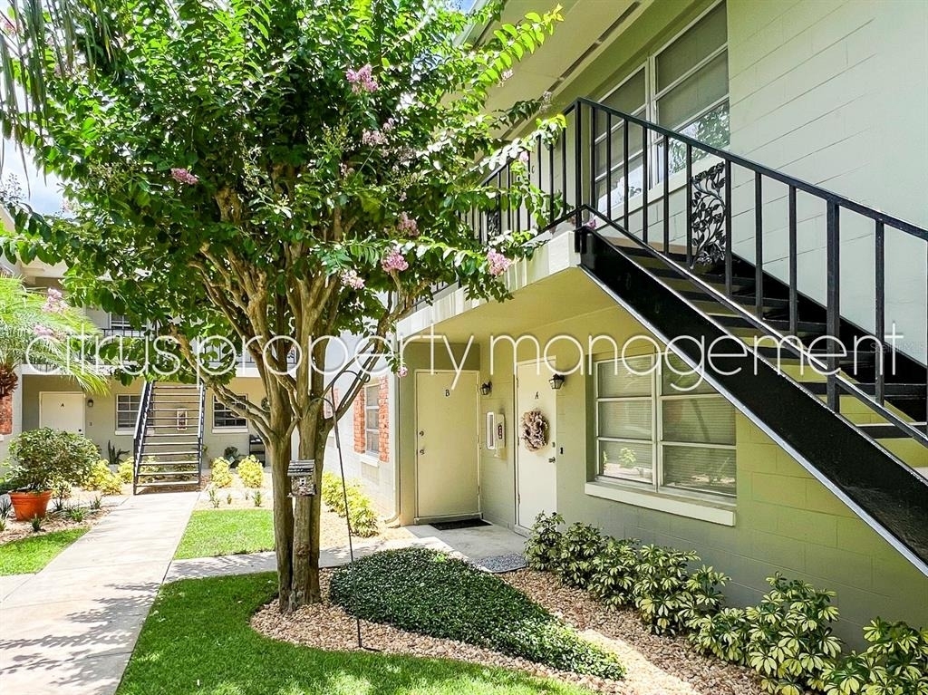 3026 Fairway Lane - Photo 2