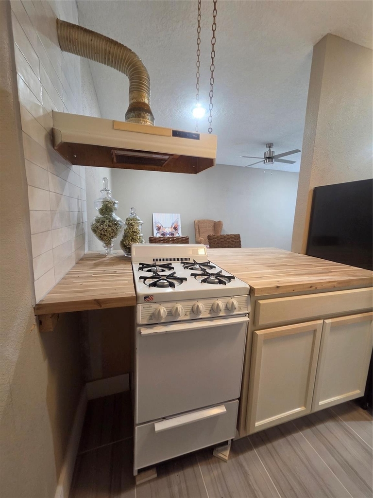 6526 Country Club Drive - Photo 6