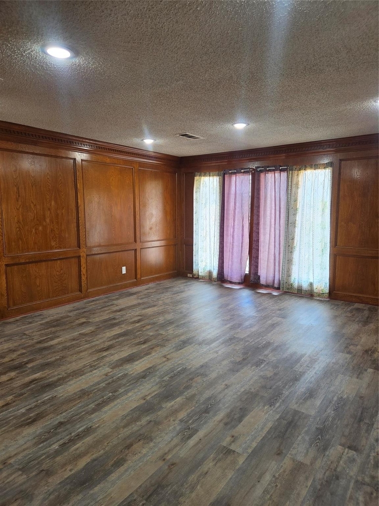 6526 Country Club Drive - Photo 23