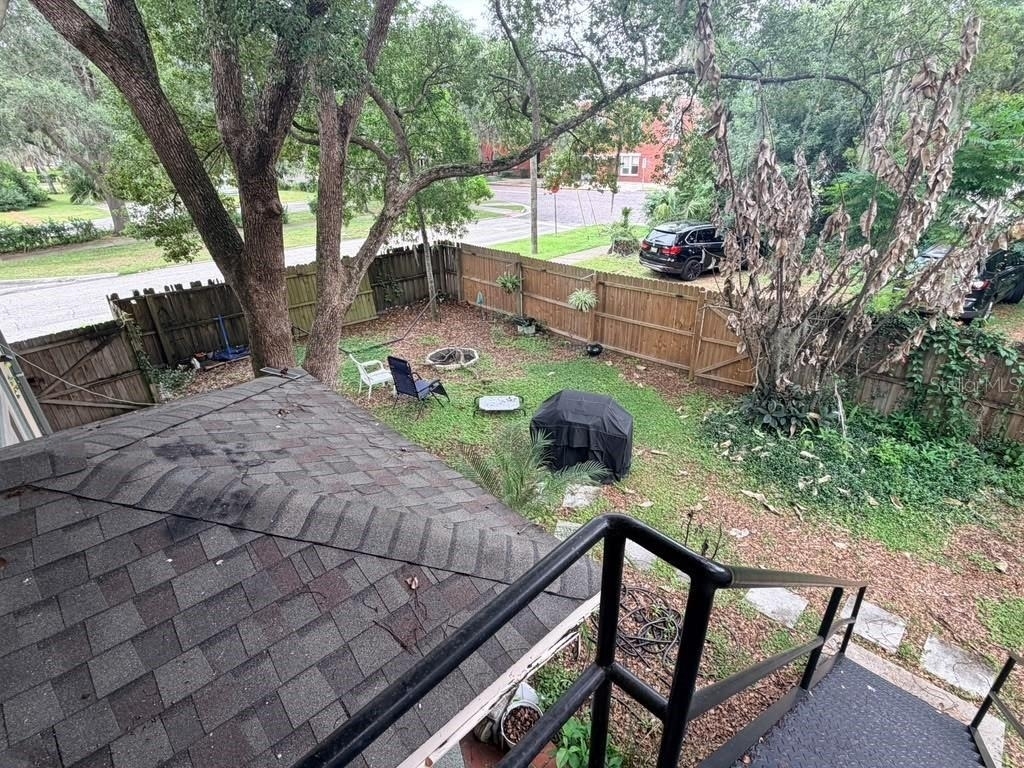 107 W 6th Street - Photo 3
