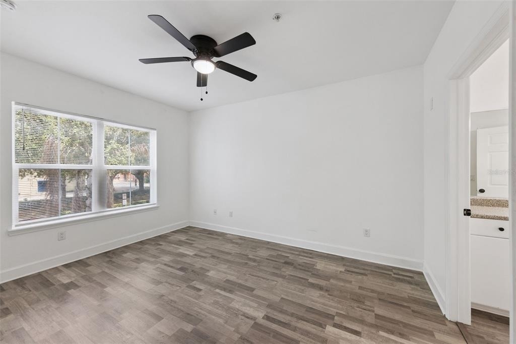 300 E South Street - Photo 4