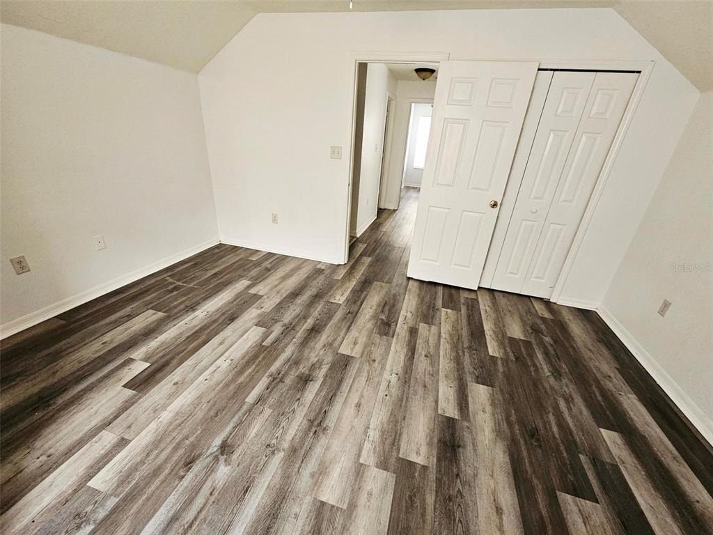 1024 Park Central Circle - Photo 9