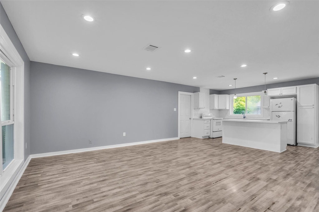6930 Neff Street - Photo 8