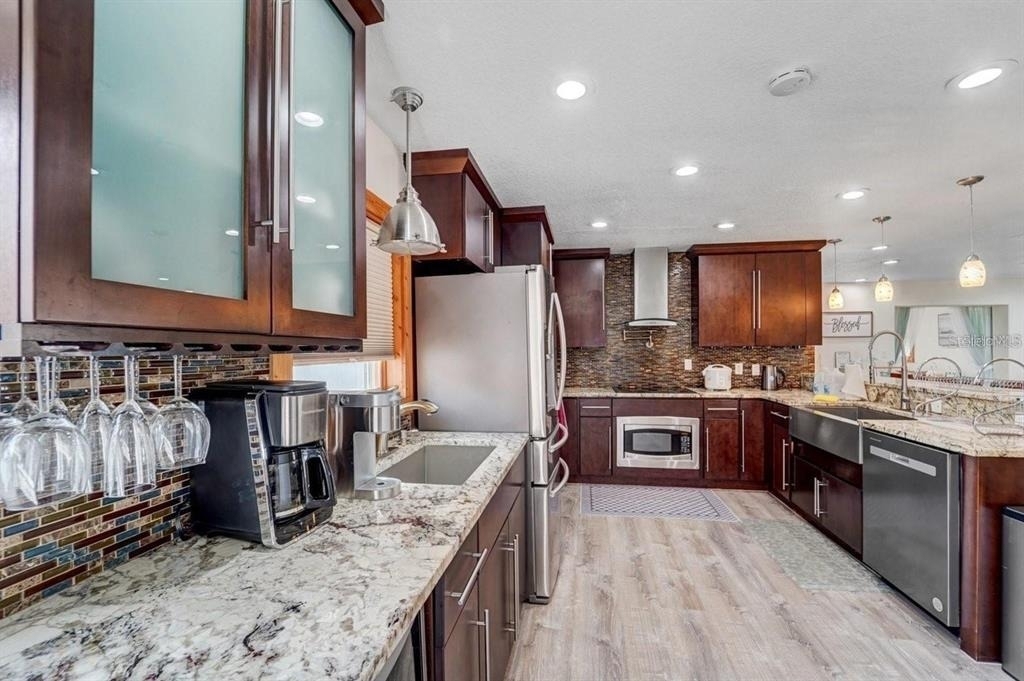 2598 Wood Street - Photo 16