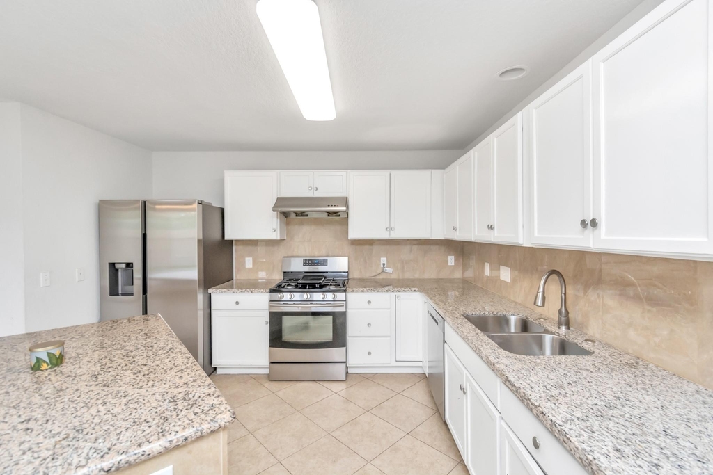 19762 Twin Canyon Court - Photo 8