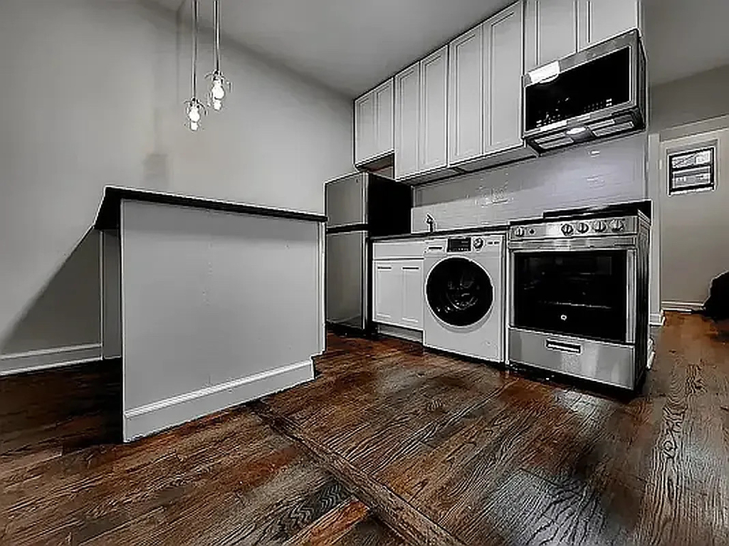 162 East 33rd Street - Photo 0