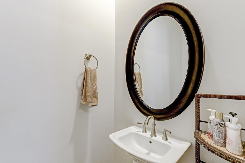 2015 Mcclendon Street - Photo 24