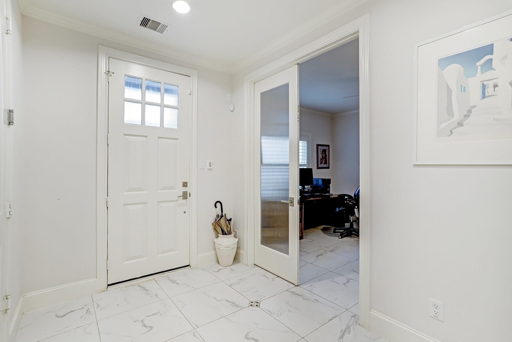 2015 Mcclendon Street - Photo 4