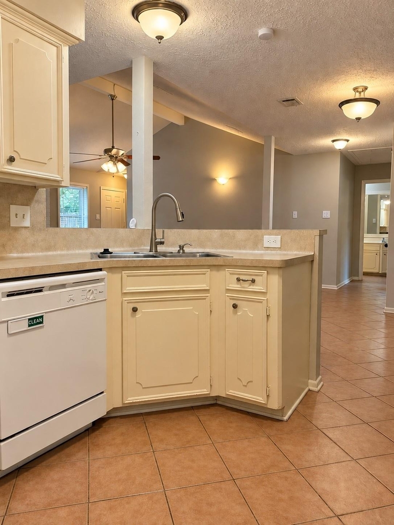 26415 Pine Canyon Drive - Photo 2