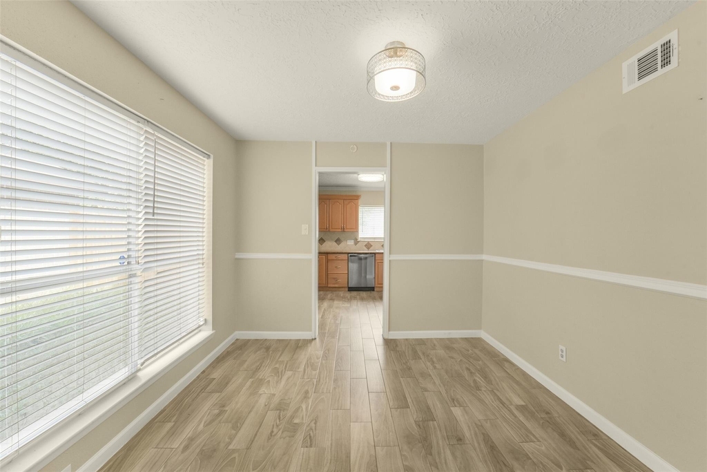3638 Village Grove Drive - Photo 9