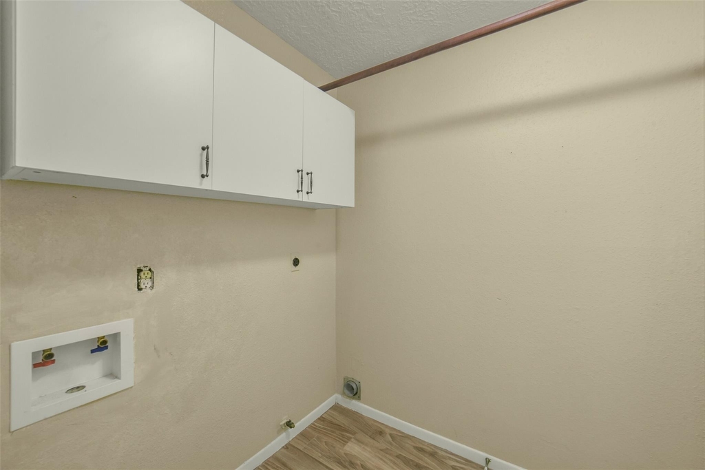 3638 Village Grove Drive - Photo 31
