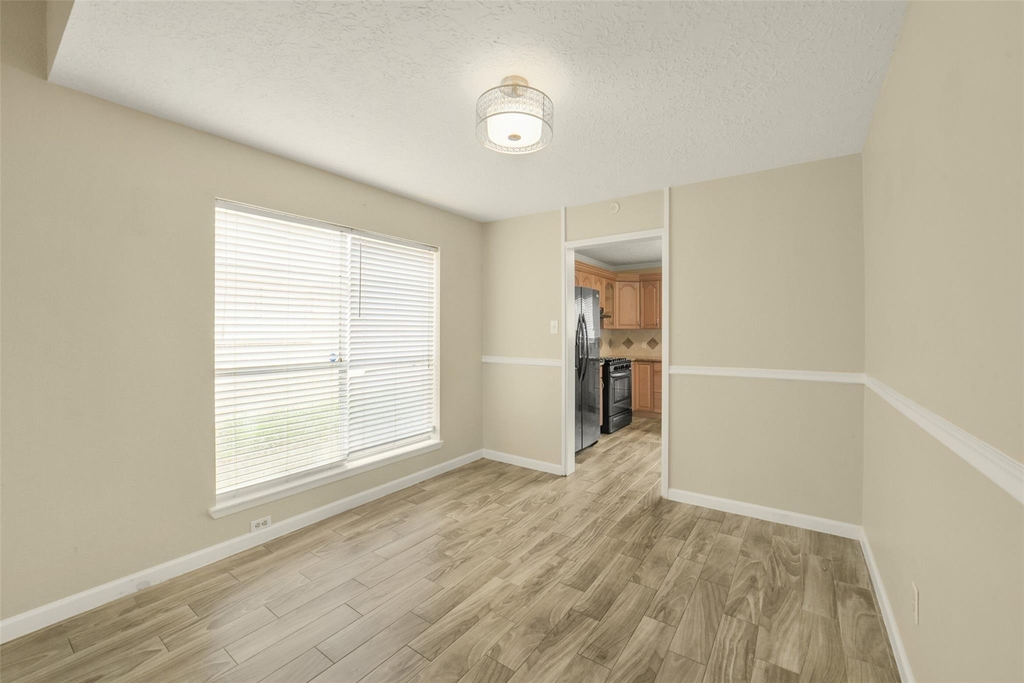 3638 Village Grove Drive - Photo 8