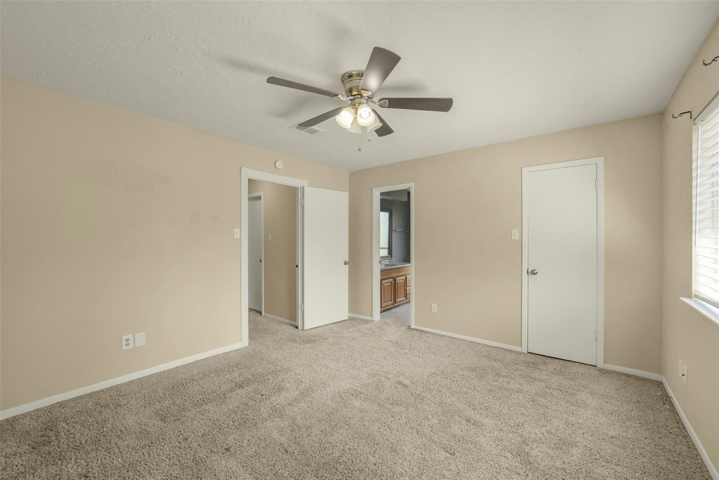 3638 Village Grove Drive - Photo 33
