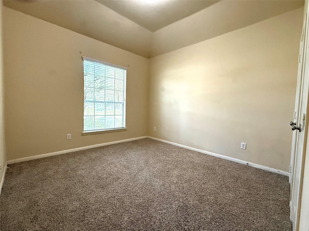 3221 River Birch Drive - Photo 16