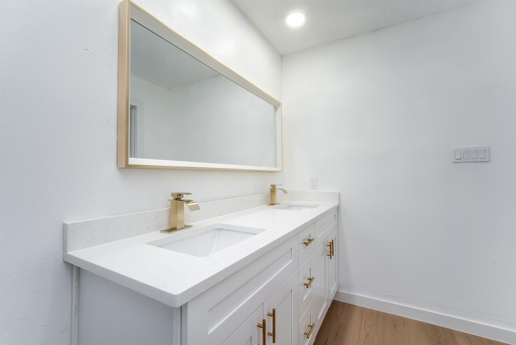 9002 Enchanted Forest Drive - Photo 34